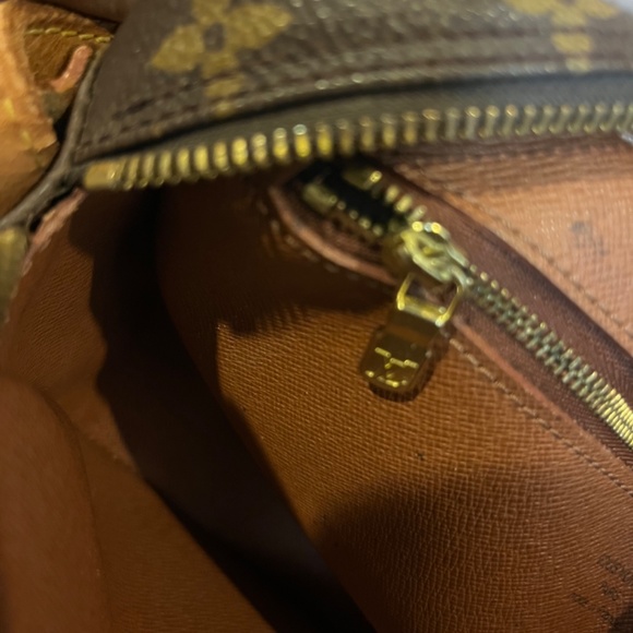 Louis Vuitton Jeune Fille MM - Picture 15 of 16